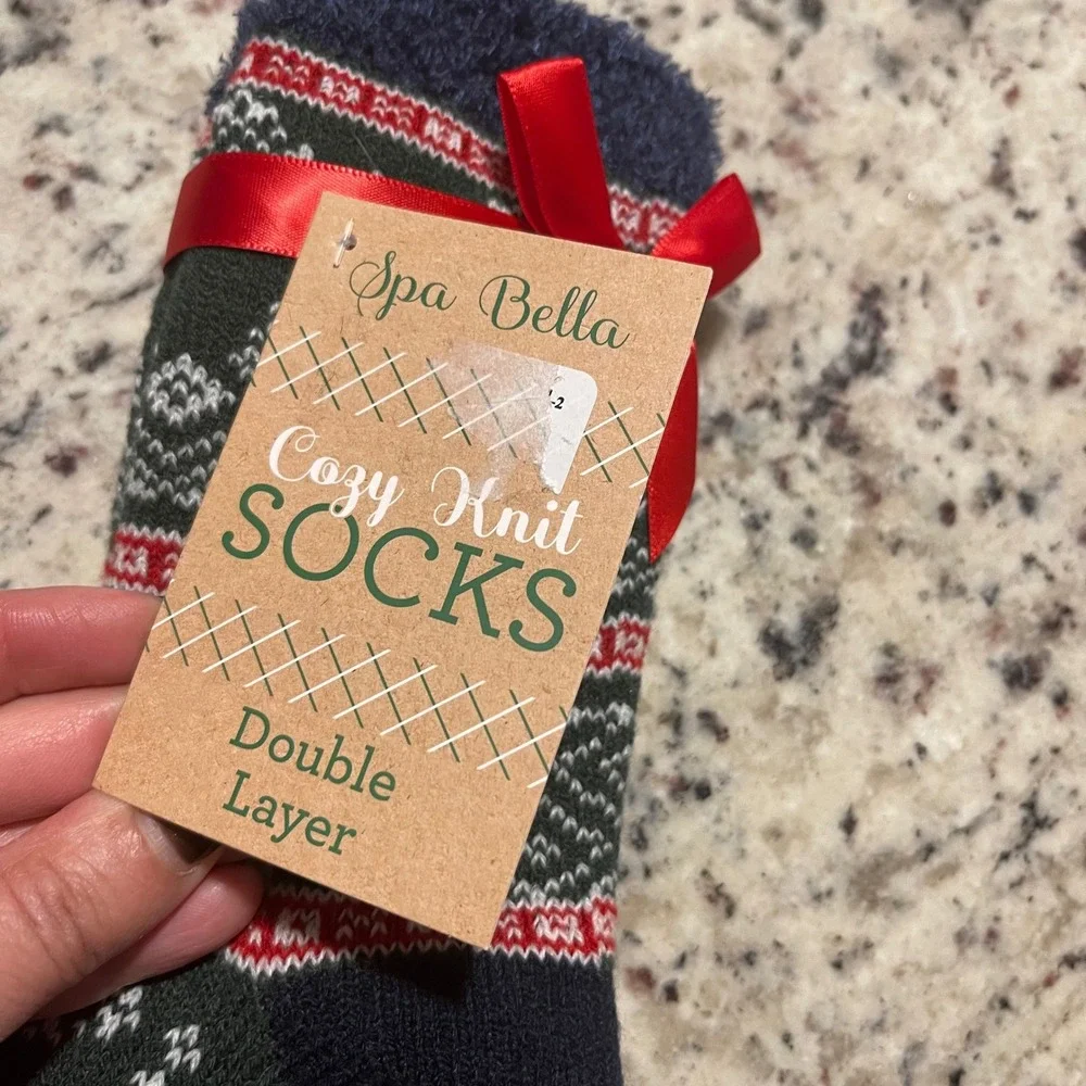 Spa Bella Cozy Knit Socks Womens Green Red Aloe Vera Infused Fair Isle Thermal‎